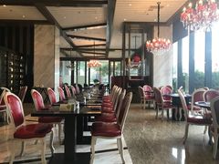 -上海虹桥西郊假日酒店