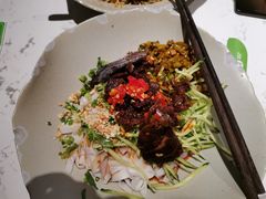招牌麻辣牛肉拌粉-百春原湖南牛肉粉(百联世纪店)