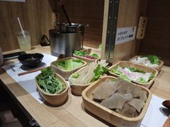 -独食火锅·半米屋台(直营总店)