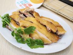 -鲤鱼塘农家山庄