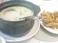 -肥仔文澳门猪骨煲(南京西路店)