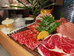 -铭牛烧肉·和牛海鲜自助(高新月牙湖店)