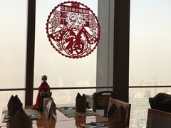 靠窗位-视界美食自助餐厅·石家庄希尔顿酒店