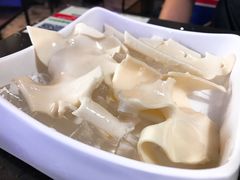 新鲜的猪黄喉-锅说大脸毛肚重庆老火锅(佐阾店)