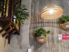 -炉小二铜锅牛蛙•川湘菜(三里屯店)