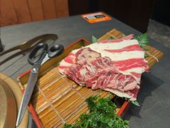 -铭牛烧肉·和牛海鲜自助(高新月牙湖店)