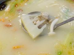 生蚝鸡锅-金龙·打边炉(南京西路店)