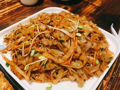 -蚝美人·生蚝海鲜烧烤(茶花园店)