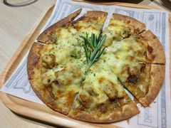 牛肝菌蘑菇鸡肉披萨-卡朋西餐(悦汇城店)