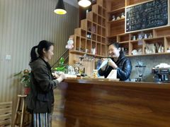 -Rabbit Cafe私房西餐甜点咖啡(栖霞路店)