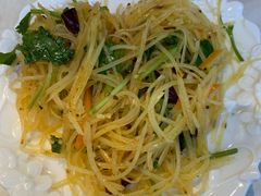 精品小菜四份-山城正宗集安高丽火盆