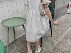 -Be Lived Cafe比例咖啡(摩天轮店)