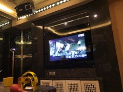 -缤纷KTV(东方新城店)