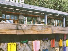 -百里峡七彩艺术小镇