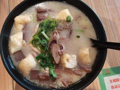 -小杨生煎(金山百联购物中心3楼店)