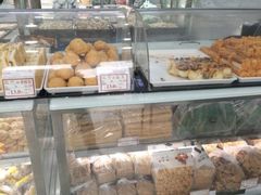 面包甜点陈列柜-闻酥园(水碾河路店)