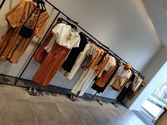 -URBAN REVIVO(西安Momopark店)