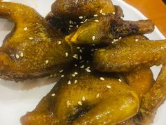 盐焗乳鸽-煲煲掂风味煲仔饭餐厅(西区店)