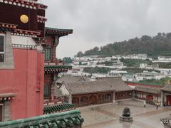 -塔尔寺游客服务中心