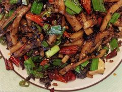 -苗阿哥酸汤牛肉火锅(体育场店)