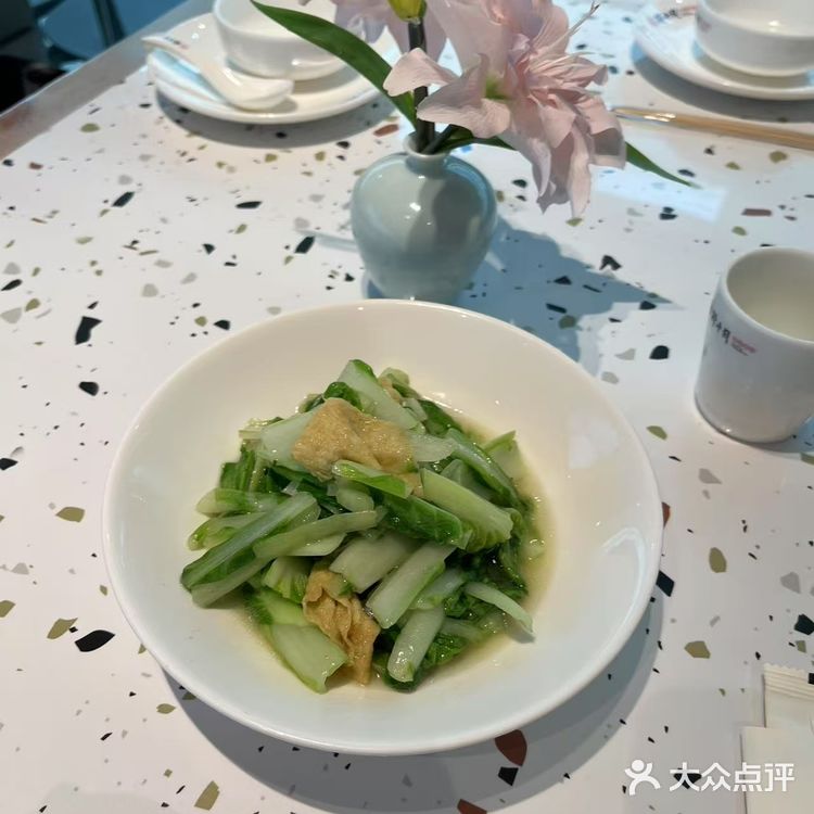 那十月苏杭小馆探店丨一口吃掉江南的春天