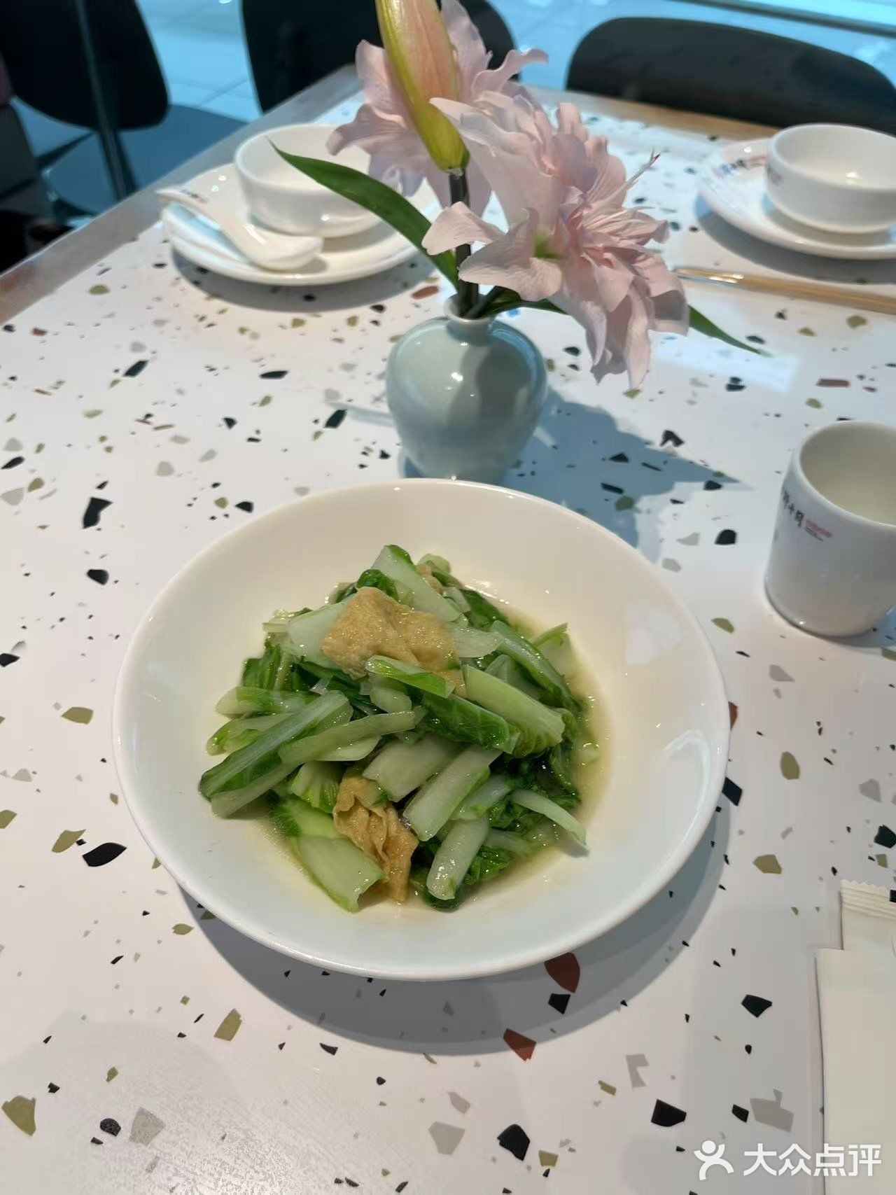 那十月苏杭小馆探店丨一口吃掉江南的春天