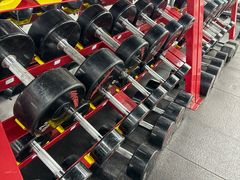 -坚果健身24小时工作室(定西路店)