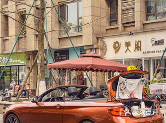 成都新店首发| 第一家宝马敞篷车咖啡。