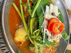 -喇喇排骨火锅·传统韩式脊骨汤(望京西园总店)