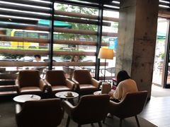 靠窗位-星巴克(佛山南海万科店)