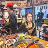 萍姐火锅自认为是重庆火锅中的杠把子啦 根本吃不腻！