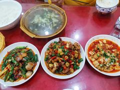 -乡土特色.冷锅鱼.牦牛肉汤锅