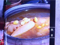 砂锅白果煨土鸡-回水镇·江湖川菜(恒大新城店)