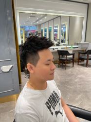点击看大图 -Kraemer Paris苏豪路易士·嘉玛发廊