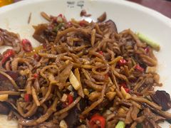-湖南人家湘菜馆(镇江路店)