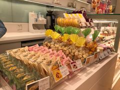 零售区-好利来(丰益桥店)