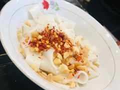葱油拌粉-盟重烧烤(东瓜山创始店)