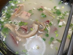 -万红路羊汤烧饼店(将台路店)