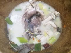 -滇香肴·云南菜蒸汽石锅鱼(云南北路店)
