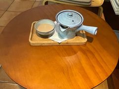-彳亍咖啡·这里(水湾路店)