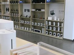 -华为授权体验店(中山公园来福士)