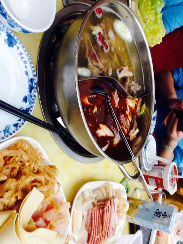 吴老大牛骨头自助火锅(胜利门店)