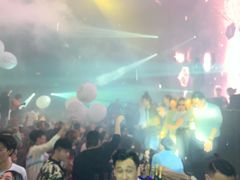 -SPACE(欢乐颂购物中心店)