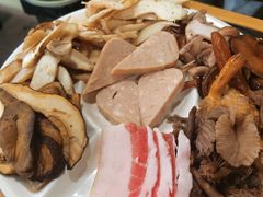 -菌海森林·非遗野生菌火锅(西山区滇池路摩根道店)