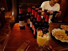 -無名记忆Music Bar夜景怀旧酒吧