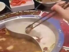 -重庆小天鹅火锅(中商广场店)