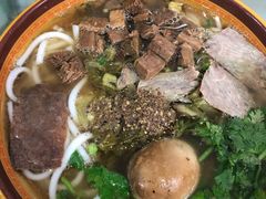 -花溪牛肉粉(八鸽岩店)