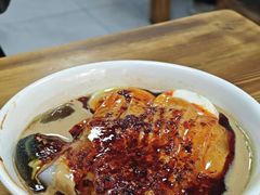 -何老二卤汁凉粉