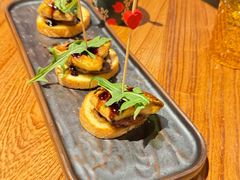 香煎鹅肝牛肉-1886德国汽车餐厅(外滩中央店)