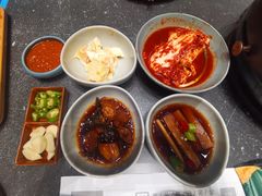 -草家酱蟹炭火烤肉店(珲春南路一店)